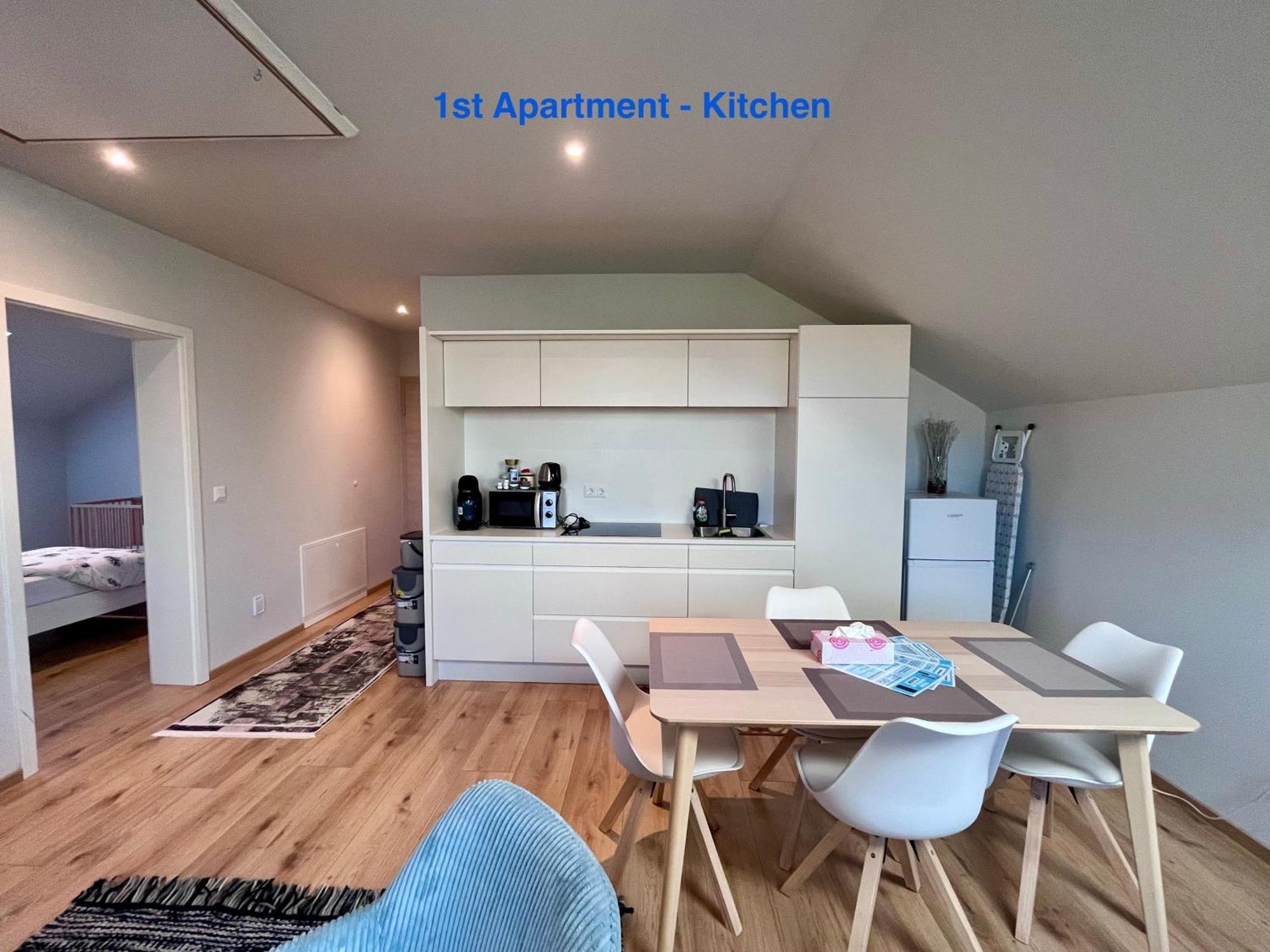 Cozy Apartment Near Vienna Airport Schwechat ภายนอก รูปภาพ
